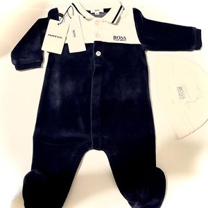 Hugo Boss logo-embroidered bodysuit 3 m with hat 2 piece for 80$